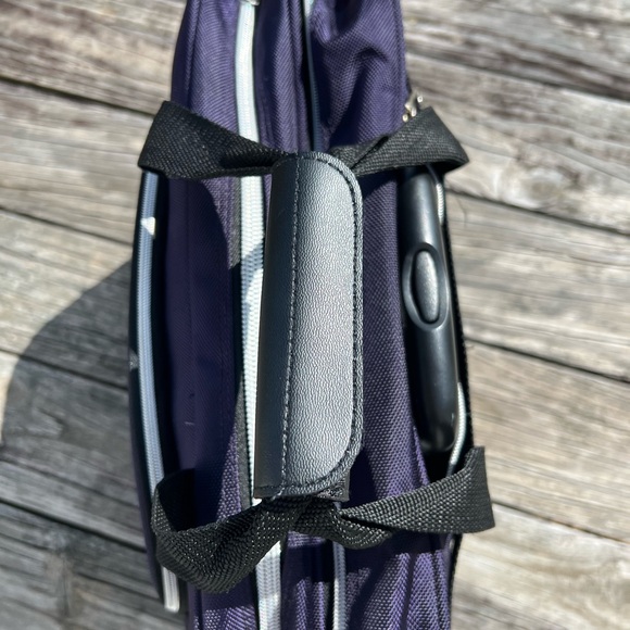 LONDON FOG  15-Inch Under The Seat Bag/Purple! - Picture 4 of 14